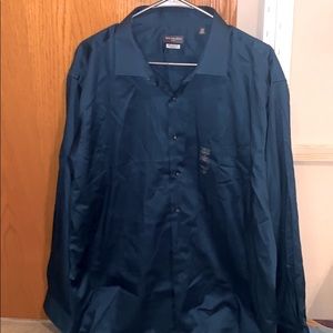 Men’s Collared Long Sleeve Button Up Dress Shirt